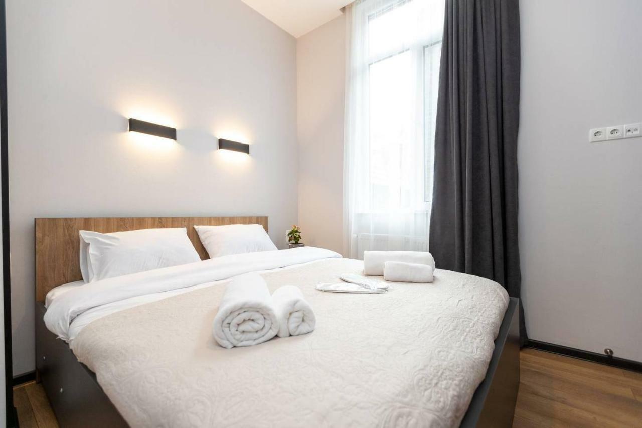 Wehost Apartment Near Fabrika Тбілісі Екстер'єр фото